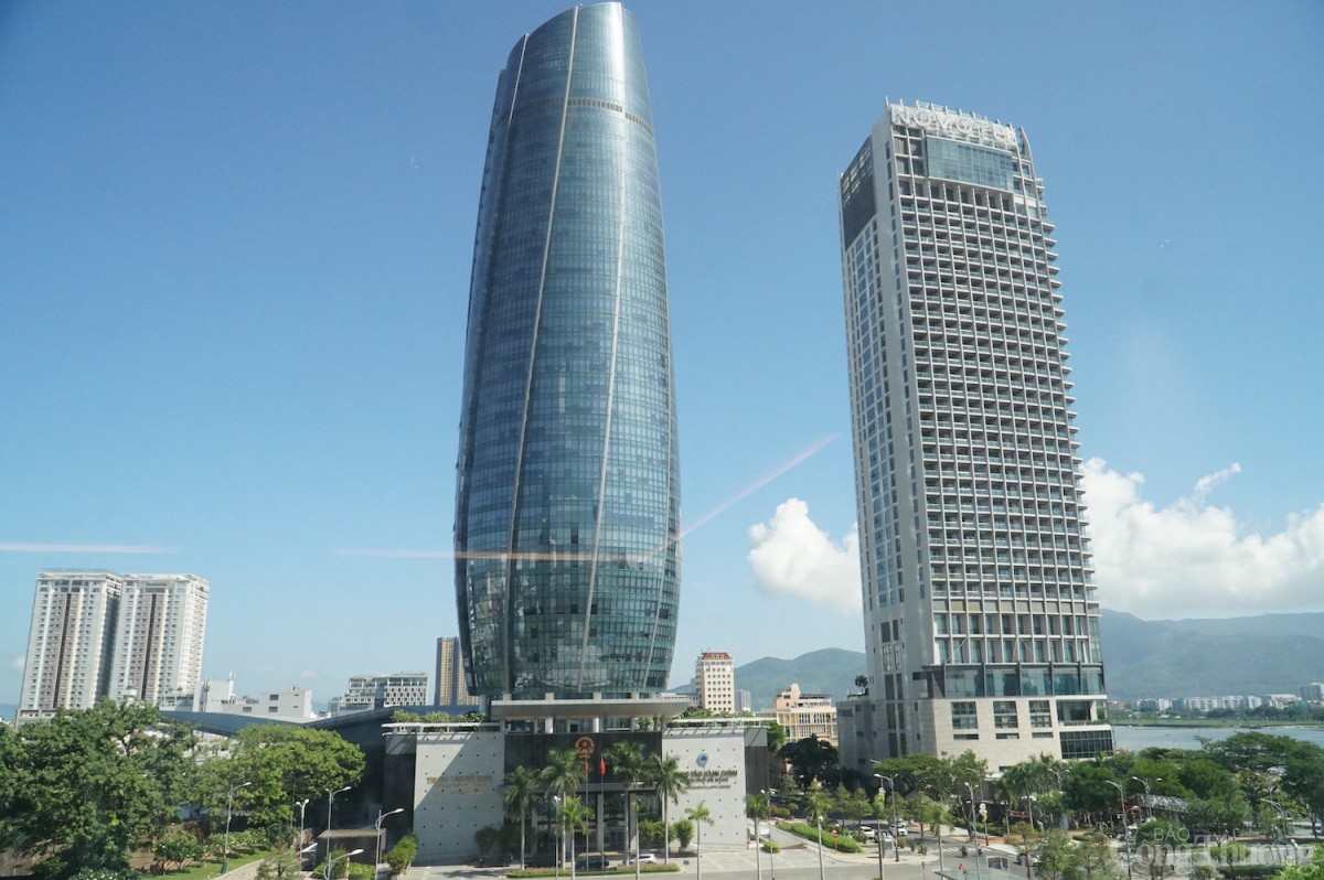 TP. Đà Nẵng đặt mục tiêu kép cho năm 2025 là: Sắp xếp tinh gọn bộ máy và tăng trưởng kinh tế tối thiểu 10% so với năm 2024 TP. Đà Nẵng đặt mục tiêu kép cho năm 2025 là: Sắp xếp tinh gọn bộ máy và tăng trưởng kinh tế tối thiểu 10% so với năm 2024