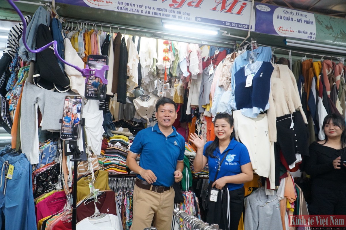 Tiểu thương Đà Nẵng được hỗ trợ hướng dẫn livestream bán hàng