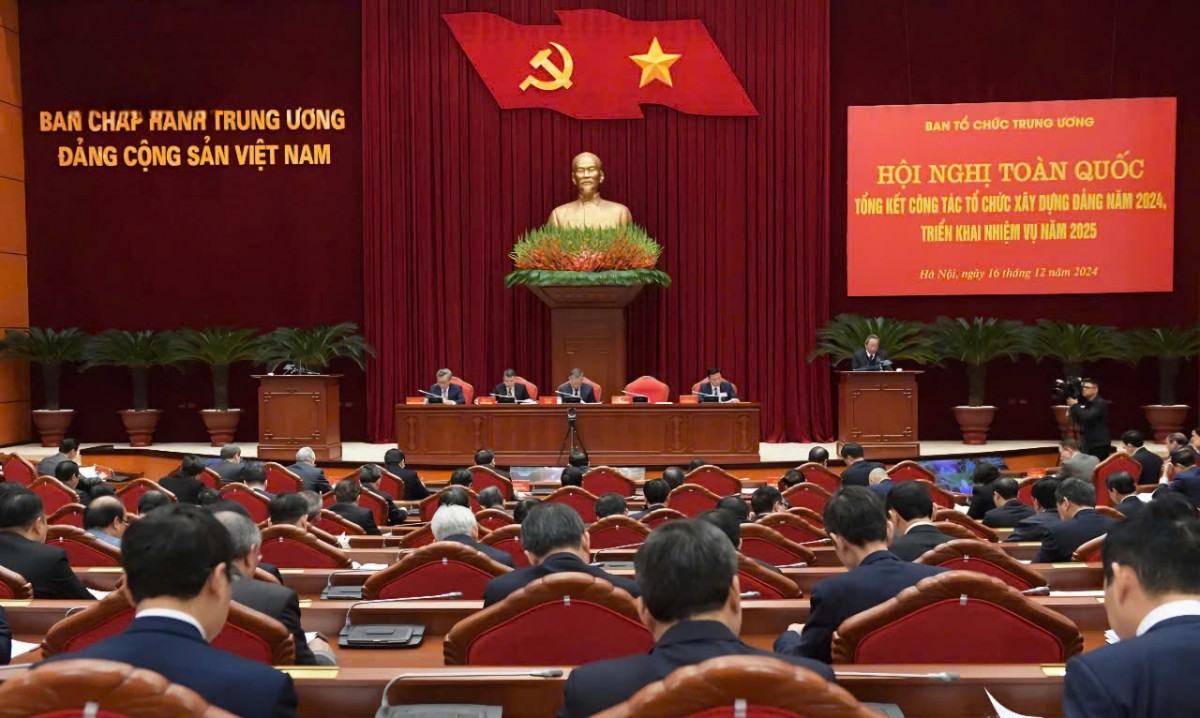 Hội nghị toàn quốc tổng kết công tác tổ chức xây dựng Đảng năm 2024, triển khai nhiệm vụ năm 2025 Hội nghị toàn quốc tổng kết công tác tổ chức xây dựng Đảng năm 2024, triển khai nhiệm vụ năm 2025