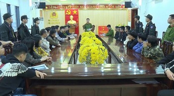 Nghệ An: Phá đường dây mua bán trái phép hơn 500 tài khoản ngân hàng để lừa đảo và rửa tiền