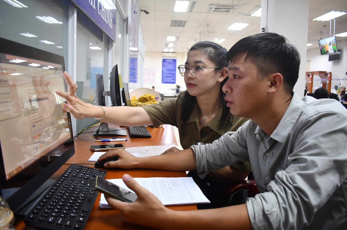 Mọi người dân đều được cung cấp thông tin, được hướng dẫn, hỗ trợ, phổ cập kiến thức và kỹ năng sử dụng dịch vụ công trực tuyến 