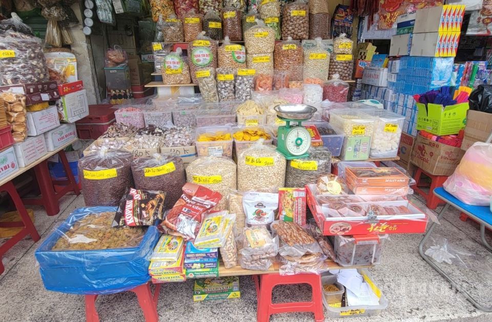 TP. Hồ Chí Minh: Chợ kẹo Bình Tây nhộp nhịp dịp cuối năm TP. Hồ Chí Minh: Chợ kẹo Bình Tây nhộp nhịp dịp cuối năm
