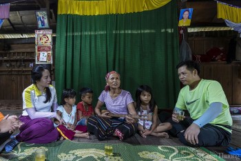 Chàng trai đưa cách làm du lịch đến với các bản làng biên giới giúp bà con Bru-Vân Kiều đổi đời