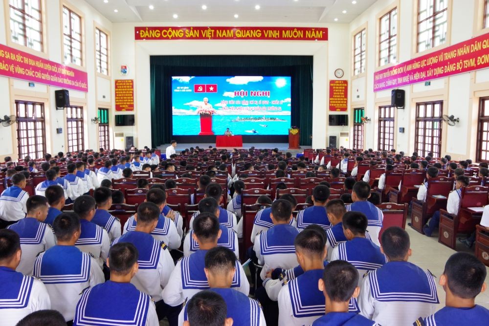 Vùng 4 Hải quân quân động viên cán bộ, chiến sỹ ra công tác Trường Sa Vùng 4 Hải quân quân động viên cán bộ, chiến sỹ ra công tác Trường Sa