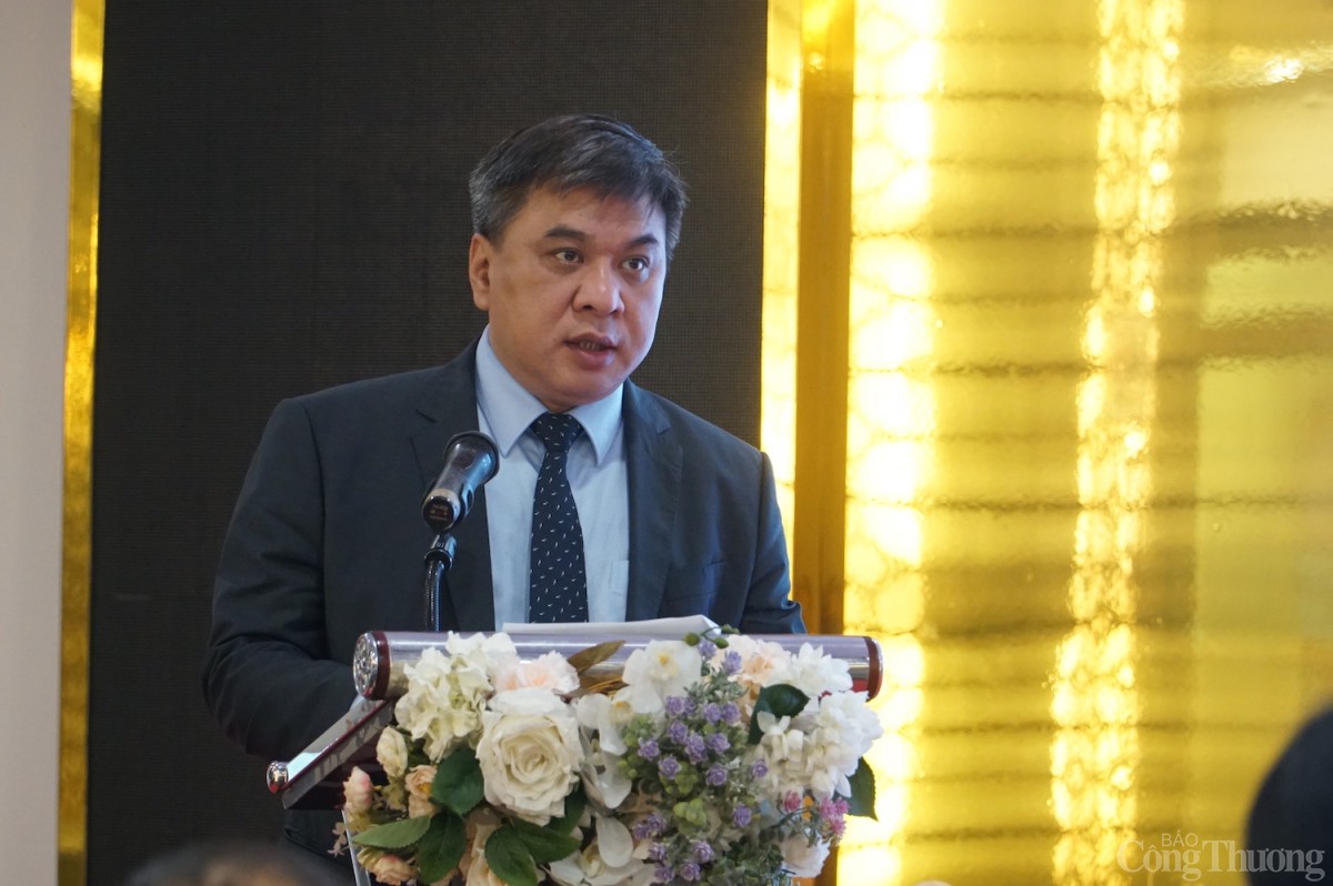 Ông Lê Hoàng Tài - Phó Cục trưởng Cục Xúc tiến thương mại, Bộ Công Thương Ông Lê Hoàng Tài - Phó Cục trưởng Cục Xúc tiến thương mại, Bộ Công Thương