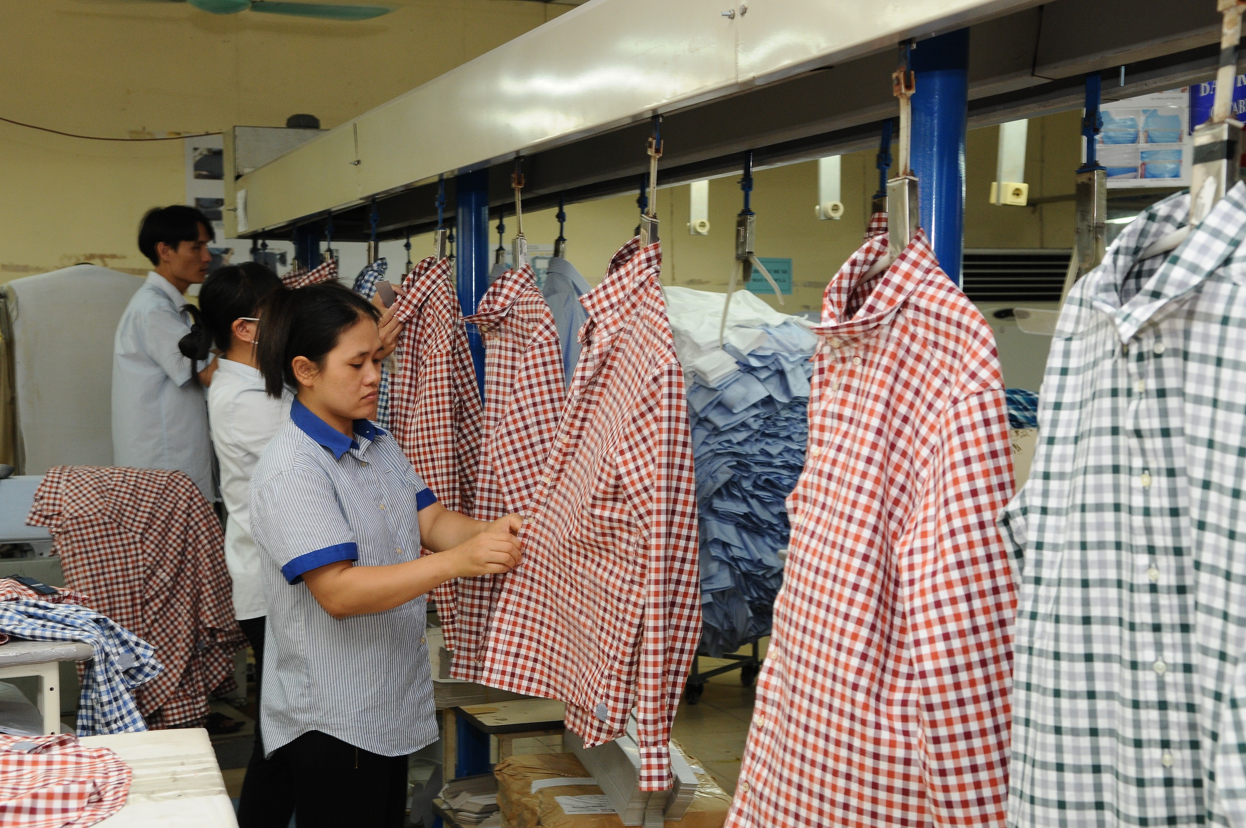 Sản xuất dệt may. Ảnh: Cấn Dũng Sản xuất dệt may. Ảnh: Cấn Dũng