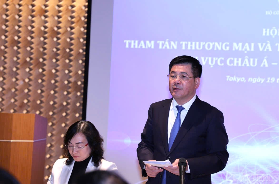 Bộ trưởng Nguyễn Hồng Diên: Thương vụ không chỉ là 'sứ giả' kinh tế mà còn là cầu nối hút đầu tư Bộ trưởng Nguyễn Hồng Diên: Thương vụ không chỉ là 'sứ giả' kinh tế mà còn là cầu nối hút đầu tư