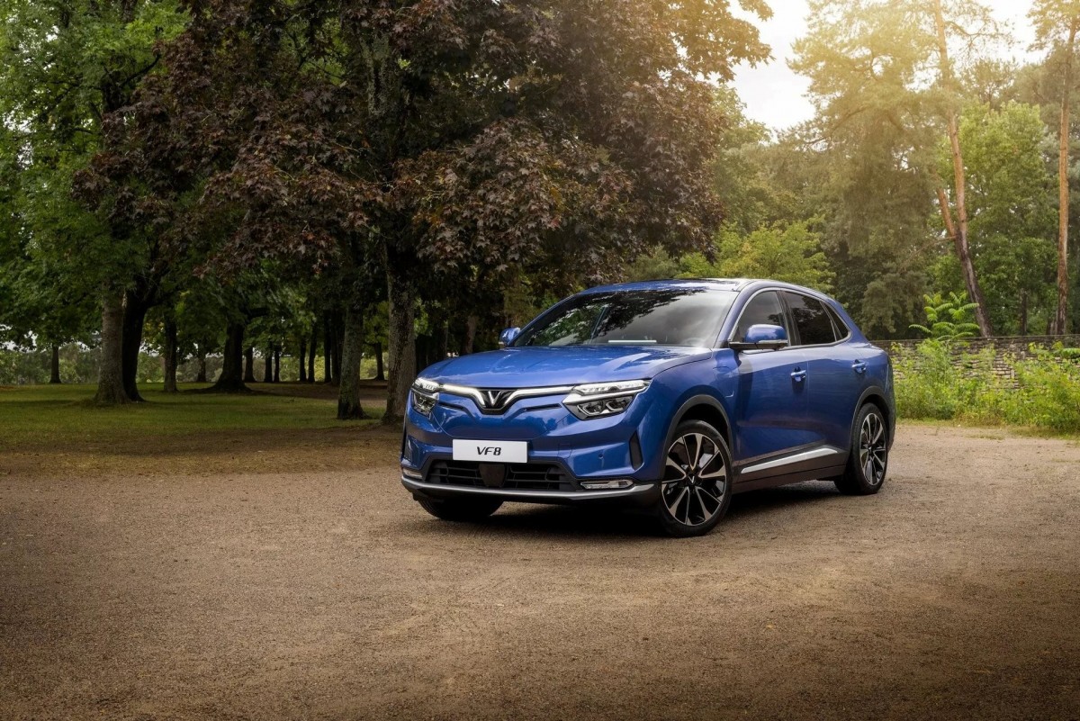 Lý do tỷ phú Phạm Nhật Vượng dừng VinFast VF 8 trong dịch vụ taxi Xanh SM Luxury Lý do tỷ phú Phạm Nhật Vượng dừng VinFast VF 8 trong dịch vụ taxi Xanh SM Luxury