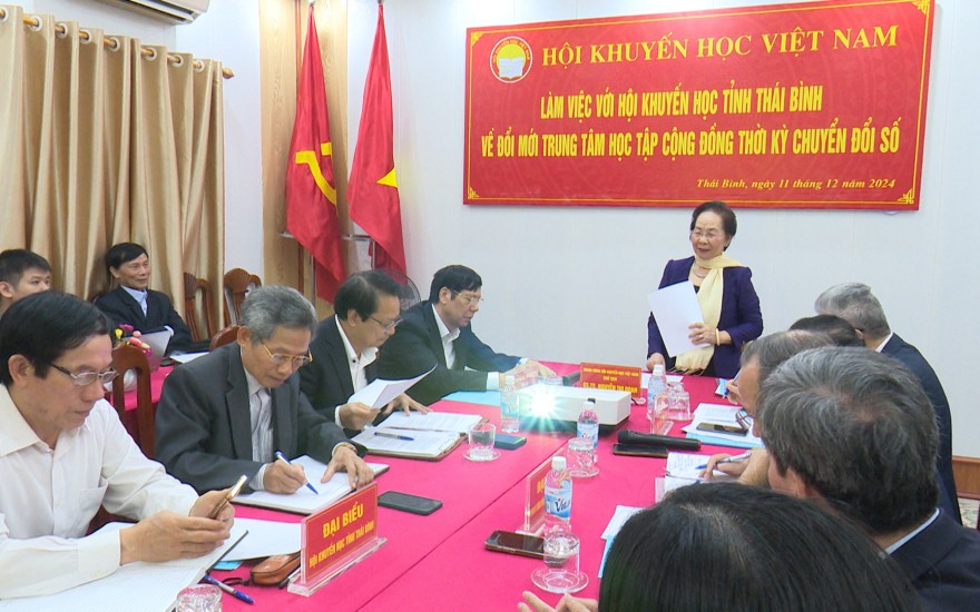 GS,TS Nguyễn Thị Doan, nguyên Ủy viên Ban Chấp hành Trung ương Đảng, nguyên Phó Chủ tịch nước, Chủ tịch Hội Khuyến học Việt Nam phát biểu tại buổi làm việc. GS,TS Nguyễn Thị Doan, nguyên Ủy viên Ban Chấp hành Trung ương Đảng, nguyên Phó Chủ tịch nước, Chủ tịch Hội Khuyến học Việt Nam phát biểu tại buổi làm việc.