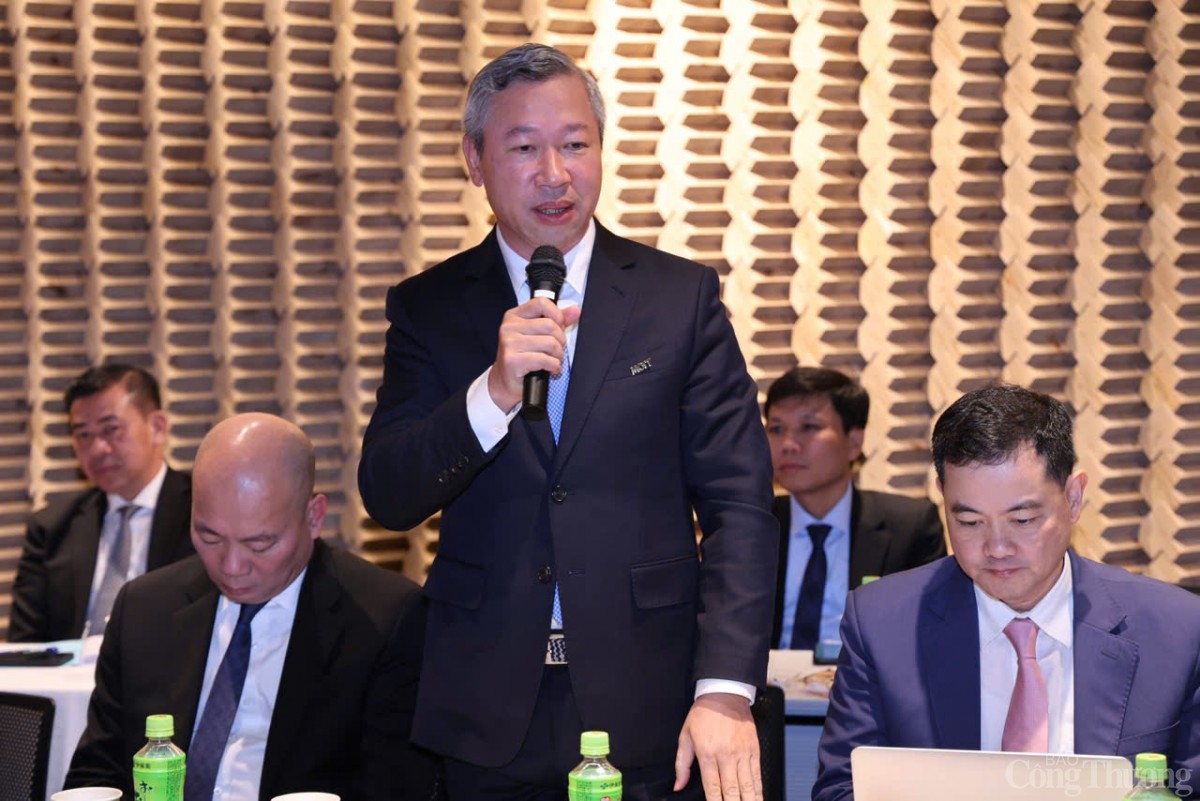 Bộ trưởng Nguyễn Hồng Diên: Thương vụ không chỉ là 'sứ giả' kinh tế mà còn là cầu nối hút đầu tư Bộ trưởng Nguyễn Hồng Diên: Thương vụ không chỉ là 'sứ giả' kinh tế mà còn là cầu nối hút đầu tư