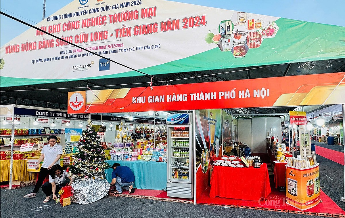 Xúc tiến quảng bá sản phẩm công nghiệp nông thôn tiêu biểu của Hà Nội tại Tiền Giang Xúc tiến quảng bá sản phẩm công nghiệp nông thôn tiêu biểu của Hà Nội tại Tiền Giang