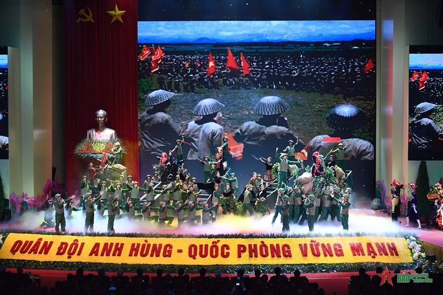 Một số tiết mục văn nghệ biểu diễn tại Lễ kỷ niệm Một số tiết mục văn nghệ biểu diễn tại Lễ kỷ niệm