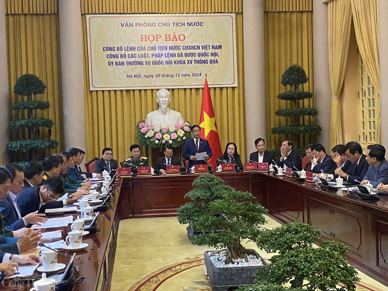 Công bố Lệnh của Chủ tịch nước đối với Luật Điện lực Công bố Lệnh của Chủ tịch nước đối với Luật Điện lực