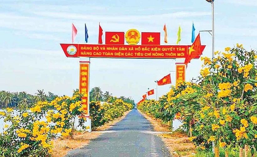 Công nhận 3 huyện đạt chuẩn nông thôn mới- Ảnh 1. Bộ mặt nông thôn mới huyện Châu Thành, tỉnh Sóc Trăng ngày càng khang trang. Công nhận 3 huyện đạt chuẩn nông thôn mới- Ảnh 1. Bộ mặt nông thôn mới huyện Châu Thành, tỉnh Sóc Trăng ngày càng khang trang.