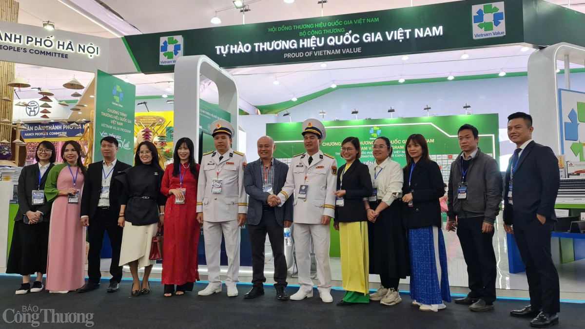 Bộ Công Thương giới thiệu sản phẩm đạt Thương hiệu Quốc gia tại Triển lãm Quốc phòng