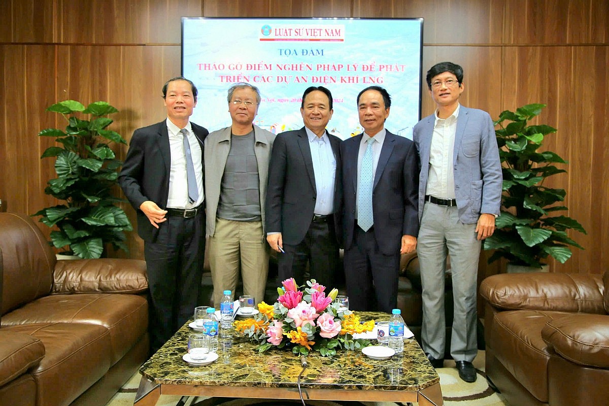 Chung tay tìm giải pháp đẩy nhanh các dự án điện khí LNG Chung tay tìm giải pháp đẩy nhanh các dự án điện khí LNG