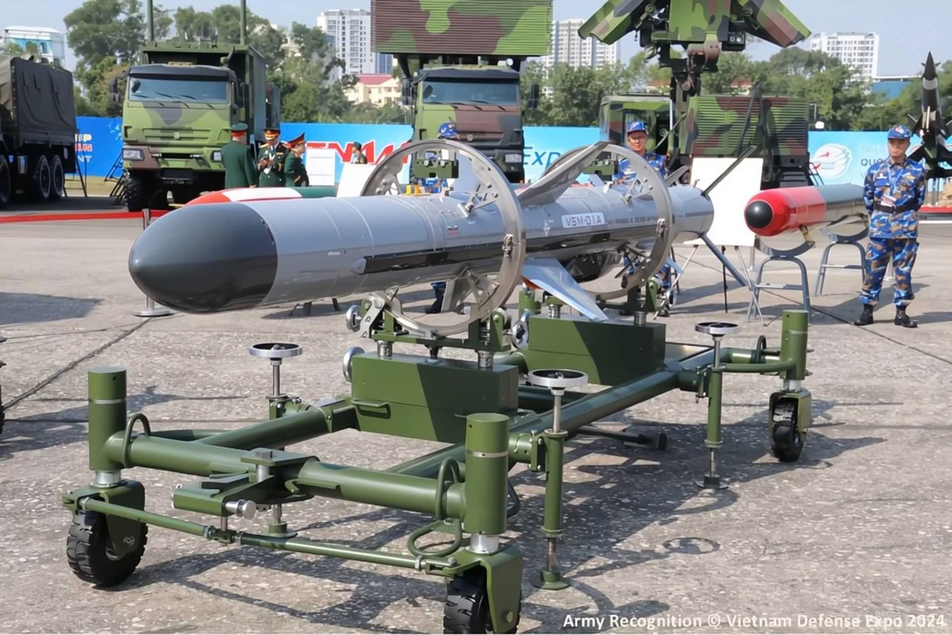 Chuyên gia quốc tế nói gì về tổ hợp tên lửa phòng thủ bờ biển Trường Sơn của Việt Nam? Chuyên gia quốc tế nói gì về tổ hợp tên lửa phòng thủ bờ biển Trường Sơn của Việt Nam?