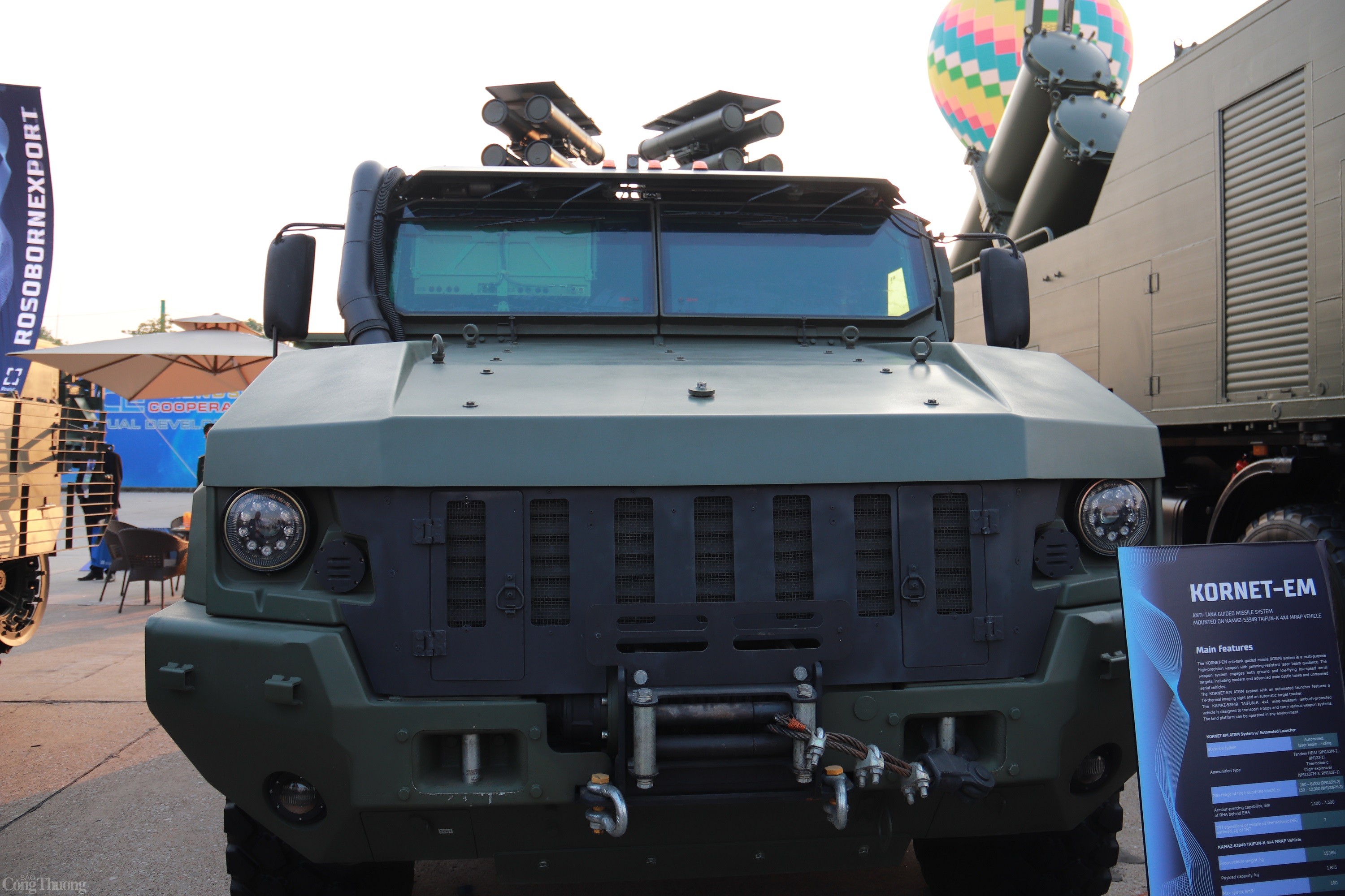 Có gì đặc biệt trong vũ khí lần đầu được Nga trưng bày ở nước ngoài