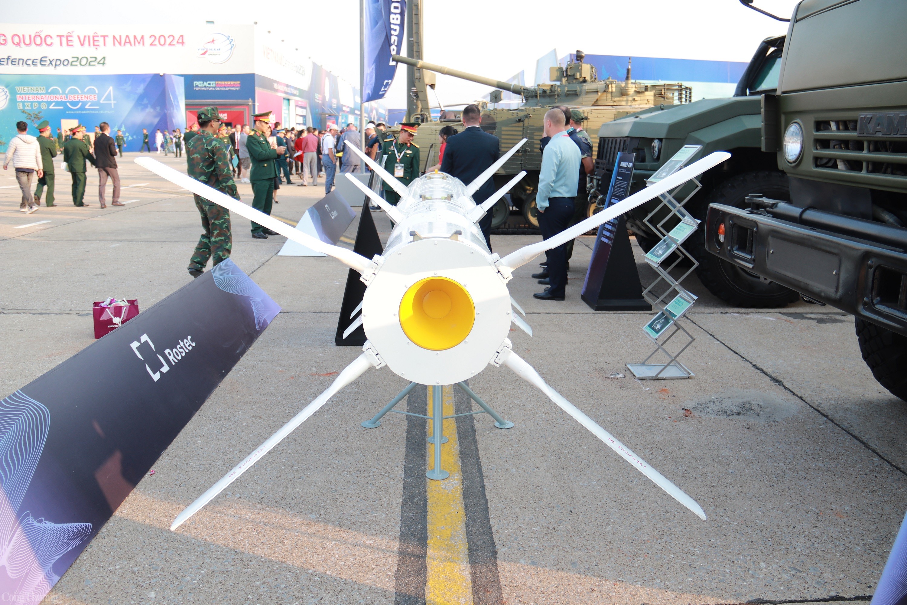 Có gì đặc biệt trong vũ khí lần đầu được Nga trưng bày ở nước ngoài