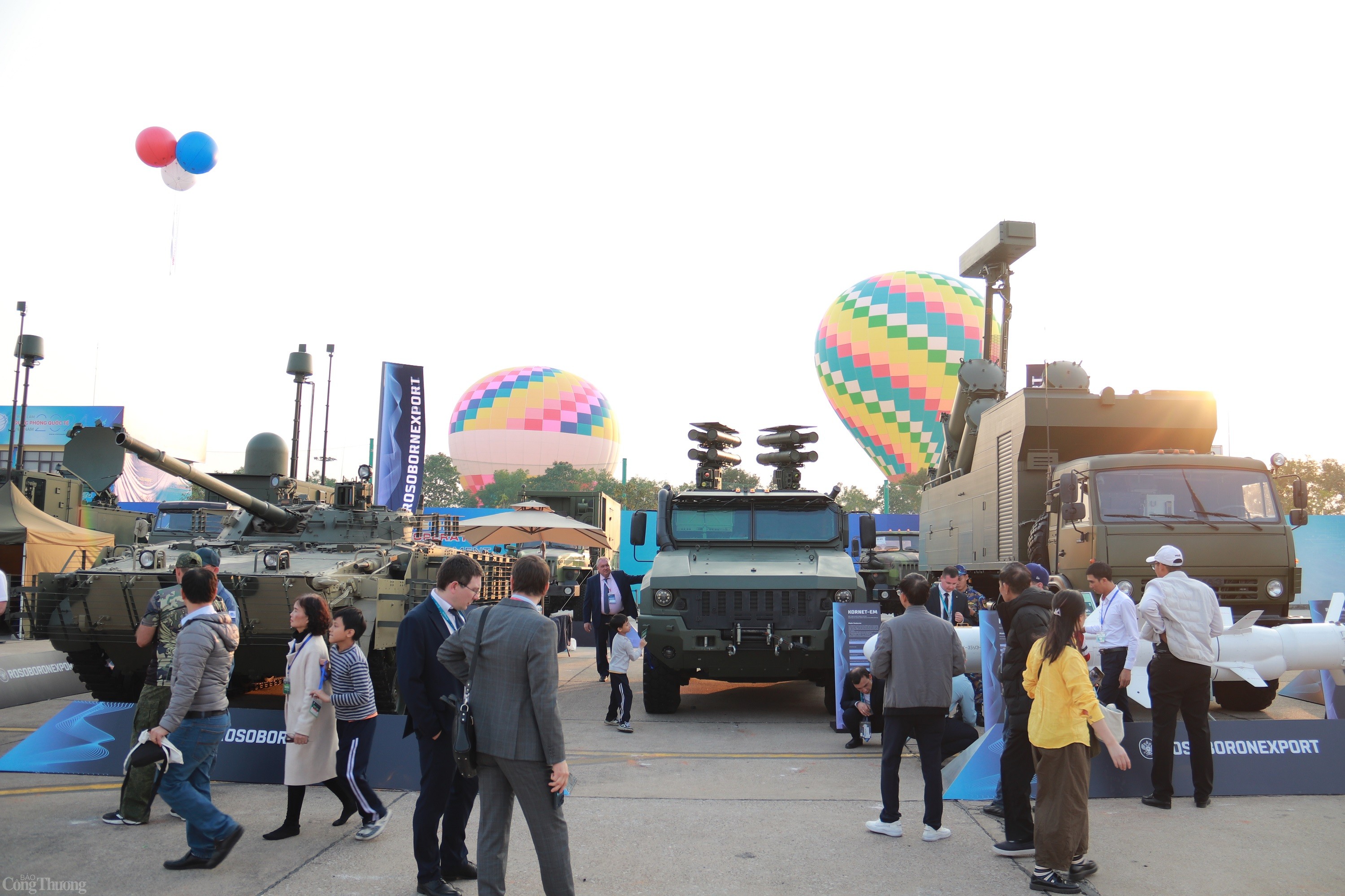 Có gì đặc biệt trong vũ khí lần đầu được Nga trưng bày ở nước ngoài