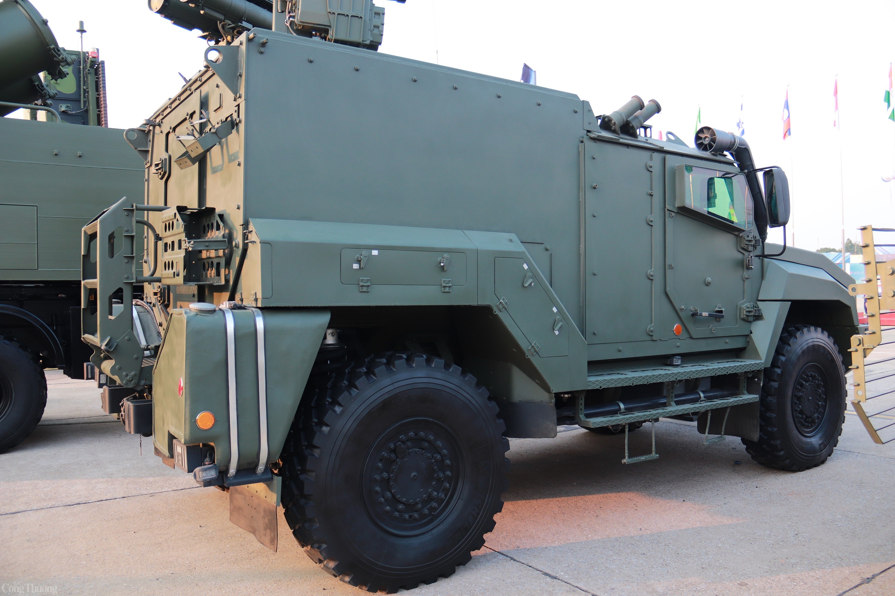 Có gì đặc biệt trong vũ khí lần đầu được Nga trưng bày ở nước ngoài