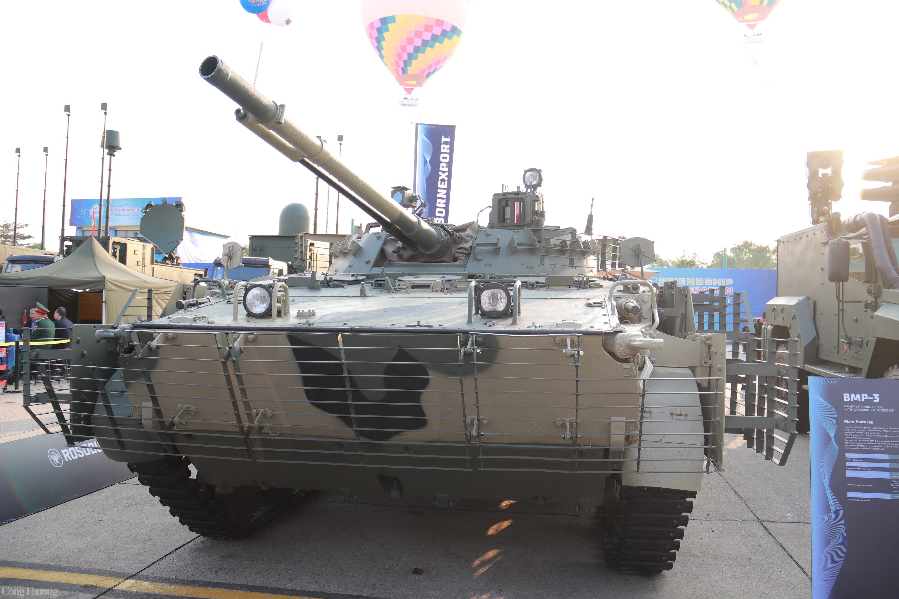 Có gì đặc biệt trong vũ khí lần đầu được Nga trưng bày ở nước ngoài