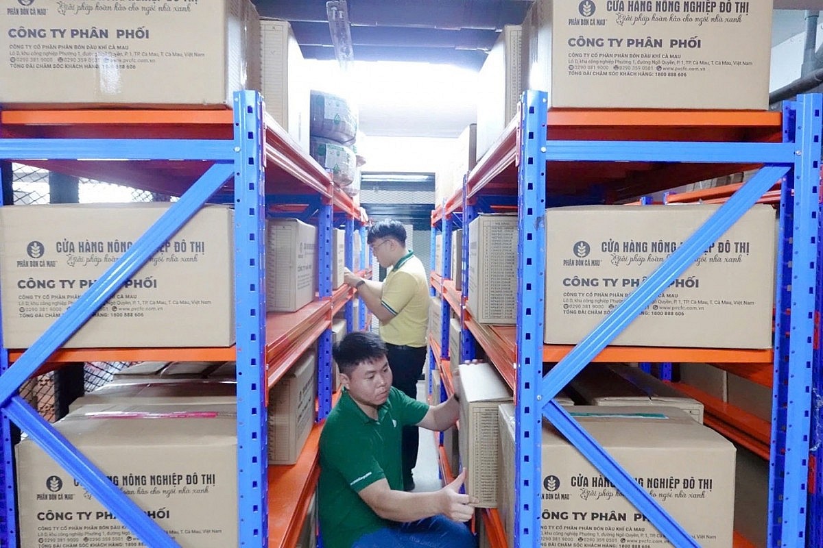 PVCFC đang gấp rút chuẩn bị cho sự kiện khai trương cửa hàng Nông nghiệp đô thị đầu tiên PVCFC đang gấp rút chuẩn bị cho sự kiện khai trương cửa hàng Nông nghiệp đô thị đầu tiên