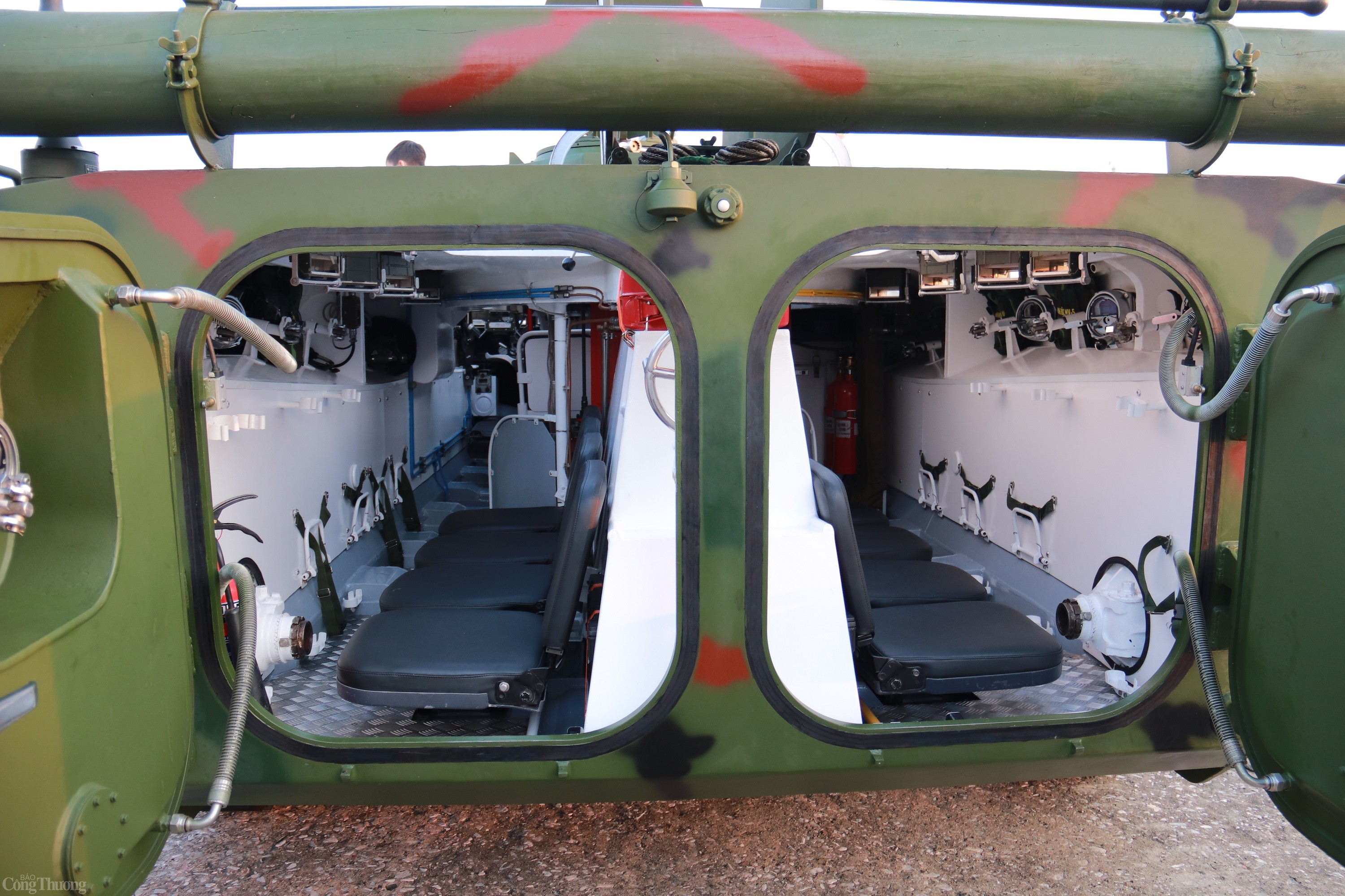 Chuyên gia quốc tế đánh giá cao xe chiến đấu bộ binh XCB-01 của Việt Nam