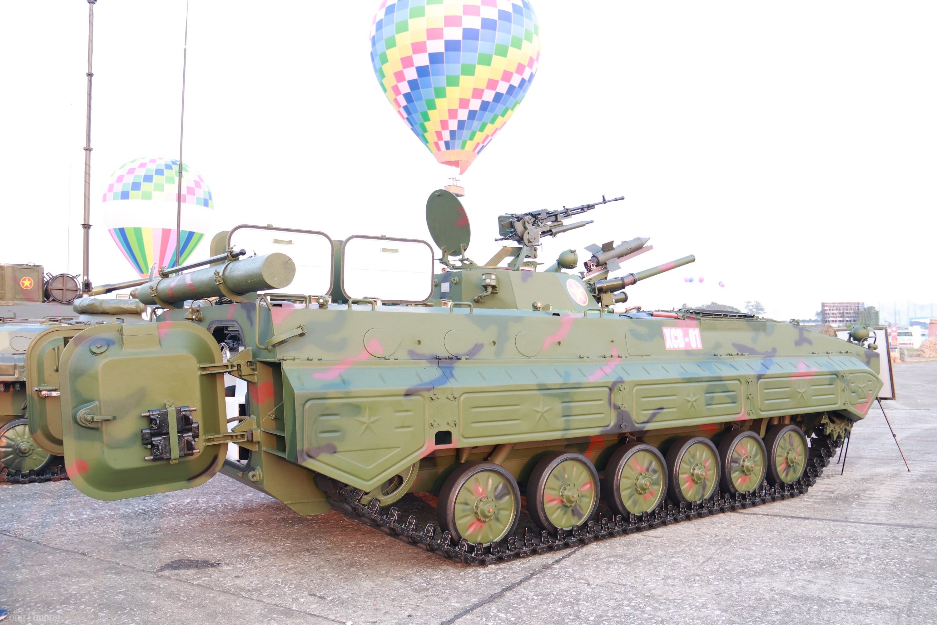 Chuyên gia quốc tế đánh giá cao xe chiến đấu bộ binh XCB-01 của Việt Nam