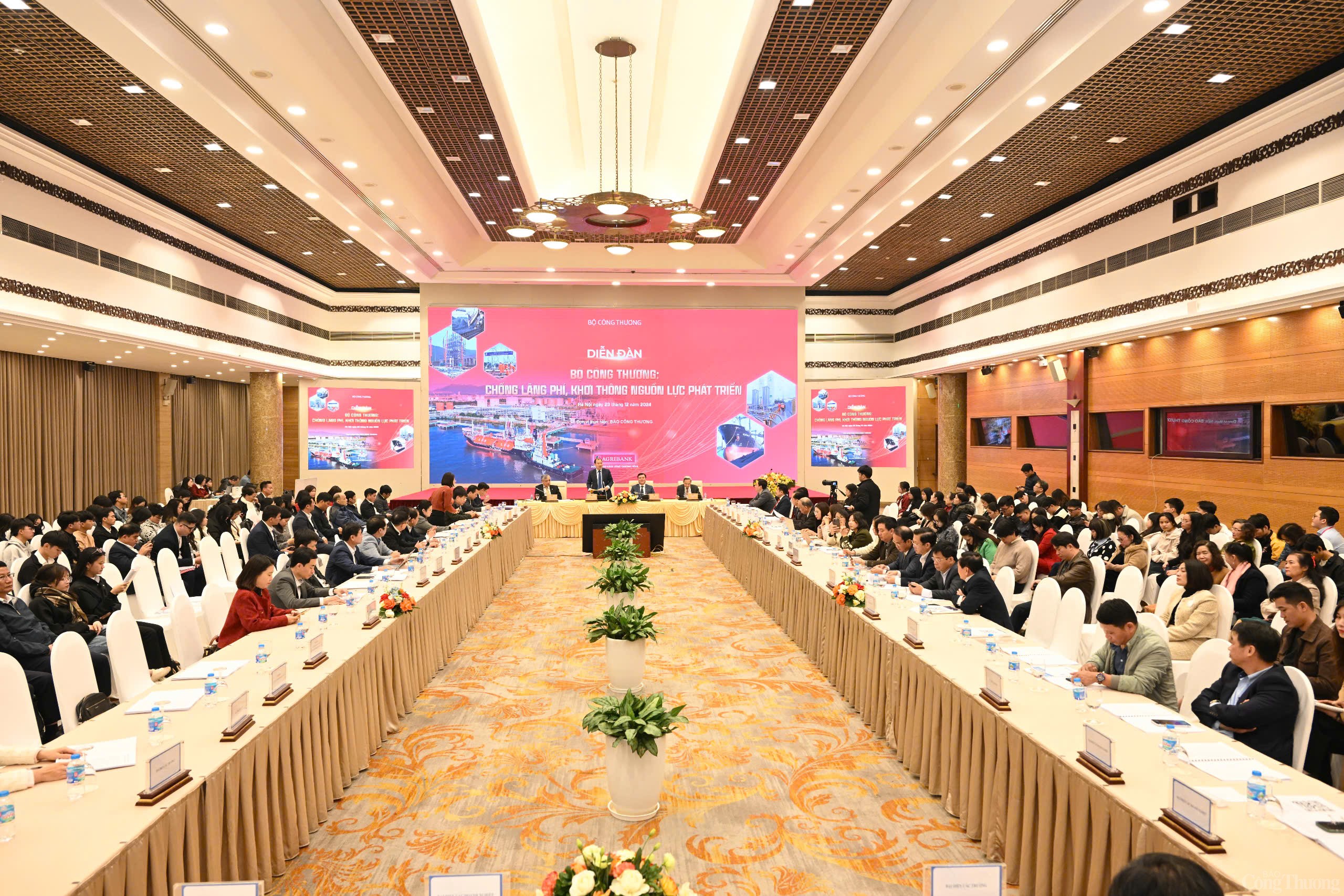 Ngành Công Thương chủ động nhận diện điểm nghẽn, tạo đột phá trong hoàn thiện thể chế, chính sách góp phần chống lãng phí Ngành Công Thương chủ động nhận diện điểm nghẽn, tạo đột phá trong hoàn thiện thể chế, chính sách góp phần chống lãng phí