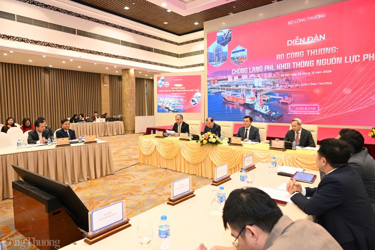 Quang cảnh sự kiện. Ảnh: Cấn Dũng Quang cảnh sự kiện. Ảnh: Cấn Dũng