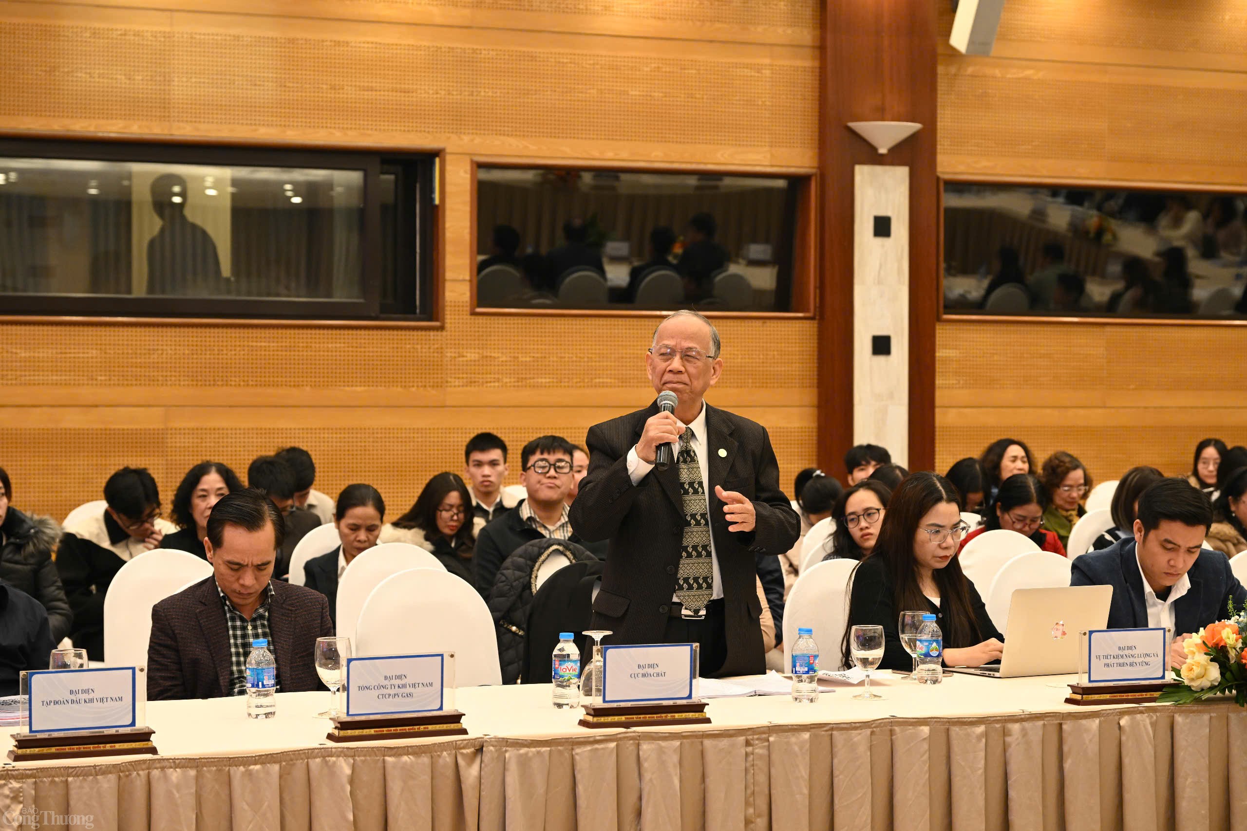 chuyên gia kinh tế Nguyễn Minh Phong chuyên gia kinh tế Nguyễn Minh Phong