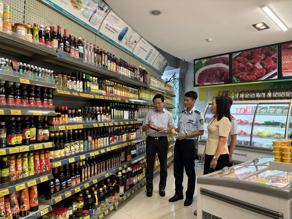 Hòa Bình sẽ xử lý cán bộ buông lỏng quản lý về an toàn thực phẩm Hòa Bình sẽ xử lý cán bộ buông lỏng quản lý về an toàn thực phẩm