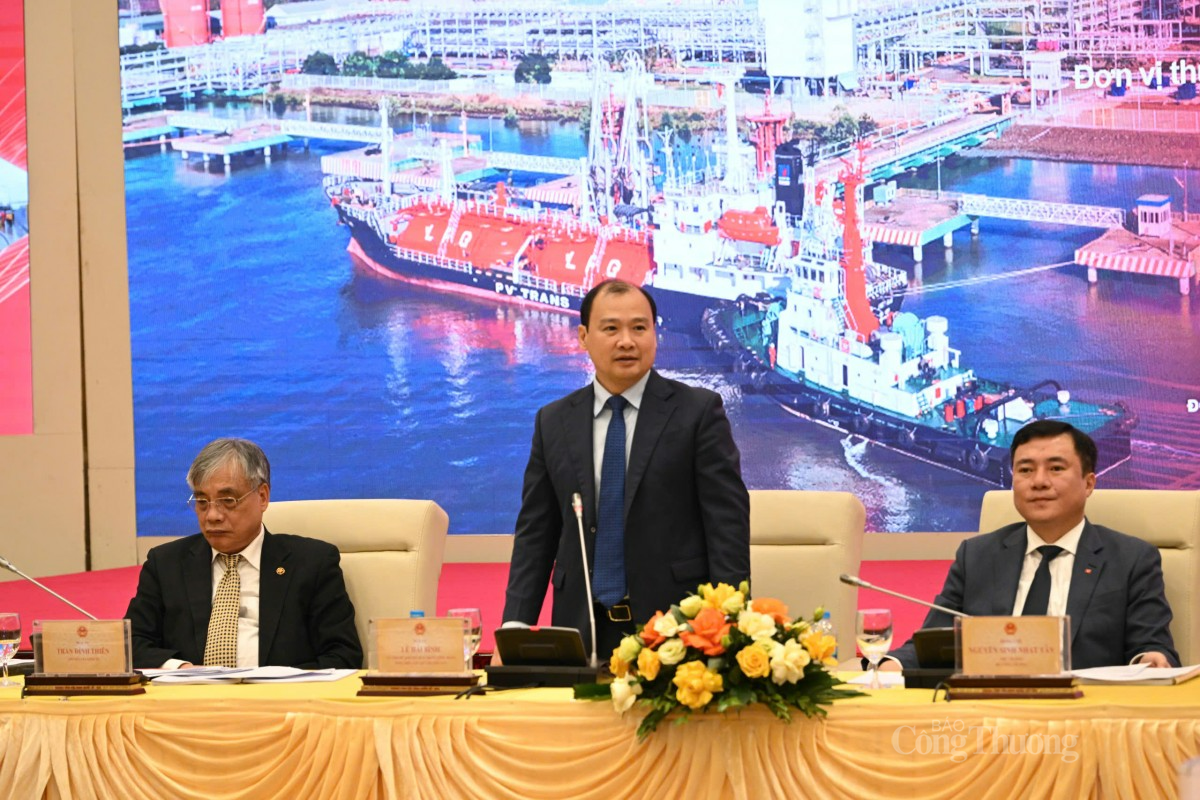 PGS.TS Lê Hải Bình, Uỷ viên dự khuyết TW Đảng – Tổng Biên tập Tạp chí Cộng sản PGS.TS Lê Hải Bình, Uỷ viên dự khuyết TW Đảng – Tổng Biên tập Tạp chí Cộng sản