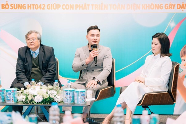 Ông Đoàn Thanh Tuấn - CEO công ty Cổ Phần Y Tế Quốc Tế VietCare chia sẻ tại sự kiện ra mắt sản phẩm của thương hiệu ABO