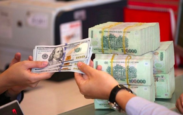 Ngân hàng Nhà nước sẽ tiếp tục duy trì mục tiêu tăng trưởng tín dụng cao để hỗ trợ mục tiêu tăng trưởng GDP đầy tham vọng trong năm tới Ngân hàng Nhà nước sẽ tiếp tục duy trì mục tiêu tăng trưởng tín dụng cao để hỗ trợ mục tiêu tăng trưởng GDP đầy tham vọng trong năm tới