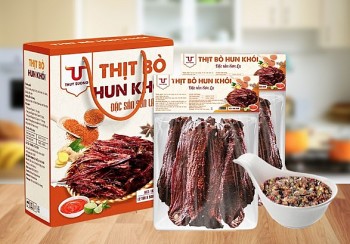 Thịt bò hun khói Thuý Sương vươn khỏi 'lũy tre làng' nhờ thương mại điện tử