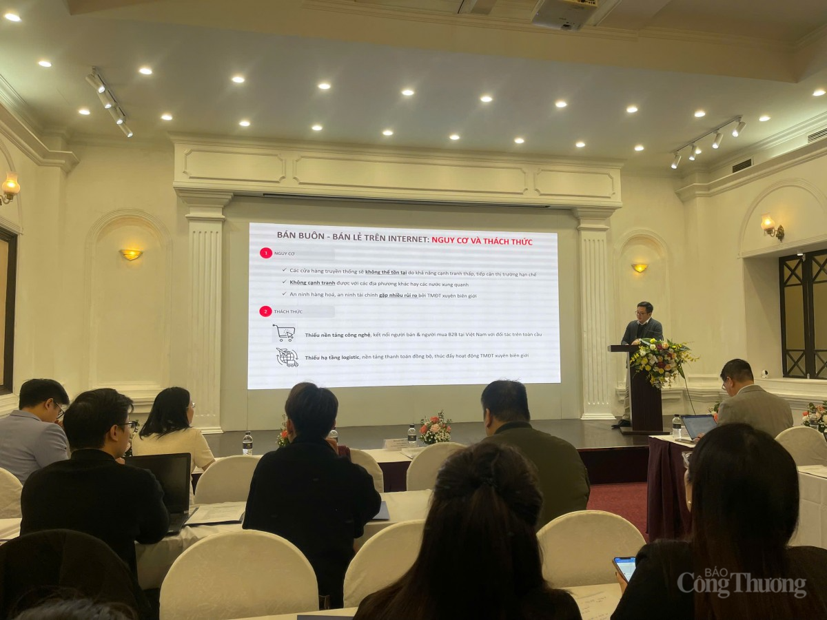 Hội thảo phát triển kinh tế số ngành Công Thương với chủ đề “Thúc đẩy ứng dụng thương mại điện tử và chuyển đổi số trong lĩnh vực bán buôn, bán lẻ”. Hội thảo phát triển kinh tế số ngành Công Thương với chủ đề “Thúc đẩy ứng dụng thương mại điện tử và chuyển đổi số trong lĩnh vực bán buôn, bán lẻ”.