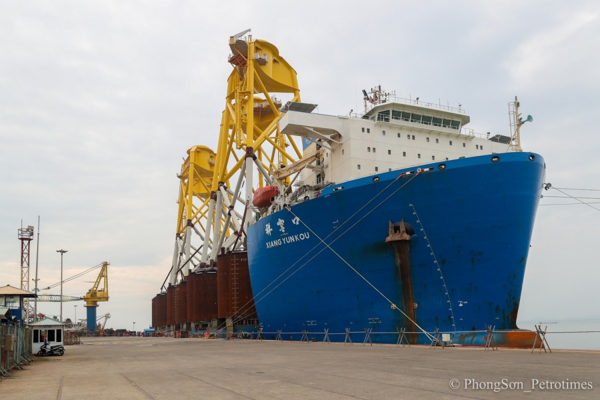 Xuất khẩu chân đế điện gió ngoài khơi Xuất khẩu chân đế điện gió ngoài khơi