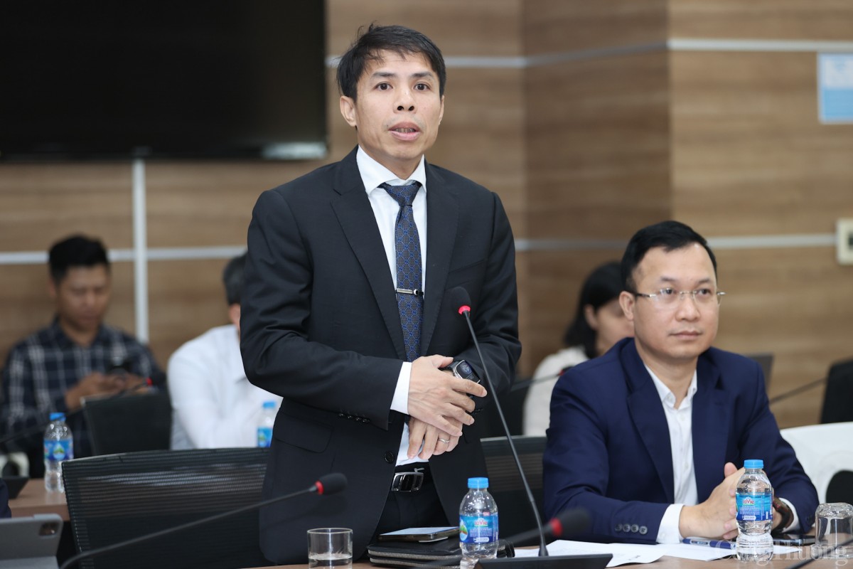 Ông Nguyễn Tuấn Huy, Trưởng ban Chuyển đổi số MobiFone phát biểu tại toạ đàm Ông Nguyễn Tuấn Huy, Trưởng ban Chuyển đổi số MobiFone phát biểu tại toạ đàm