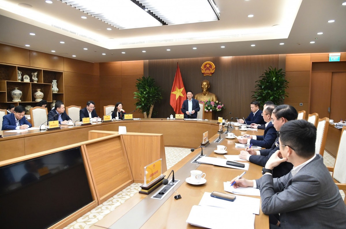 Phó Thủ tướng Hồ Đức Phớc chủ trì cuộc họp về triển khai Đề án tái cơ cấu Ngân hàng Phát triển Việt Nam (VDB) - Ảnh VGP/Trần Mạnh Phó Thủ tướng Hồ Đức Phớc chủ trì cuộc họp về triển khai Đề án tái cơ cấu Ngân hàng Phát triển Việt Nam (VDB) - Ảnh VGP/Trần Mạnh