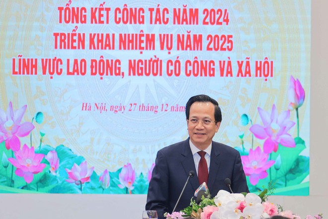 Bộ trưởng Bộ Lao động, Thương binh và Xã hội Đào Ngọc Dung phát biểu tại hội nghị - Ảnh: Đức Tuân