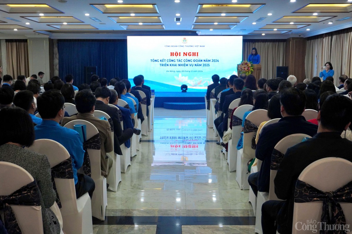 Quang cảnh hội nghị Tổng kết công tác công đoàn Công Thương năm 2024, Triển khai nhiệm vụ năm 2025 Quang cảnh hội nghị Tổng kết công tác công đoàn Công Thương năm 2024, Triển khai nhiệm vụ năm 2025
