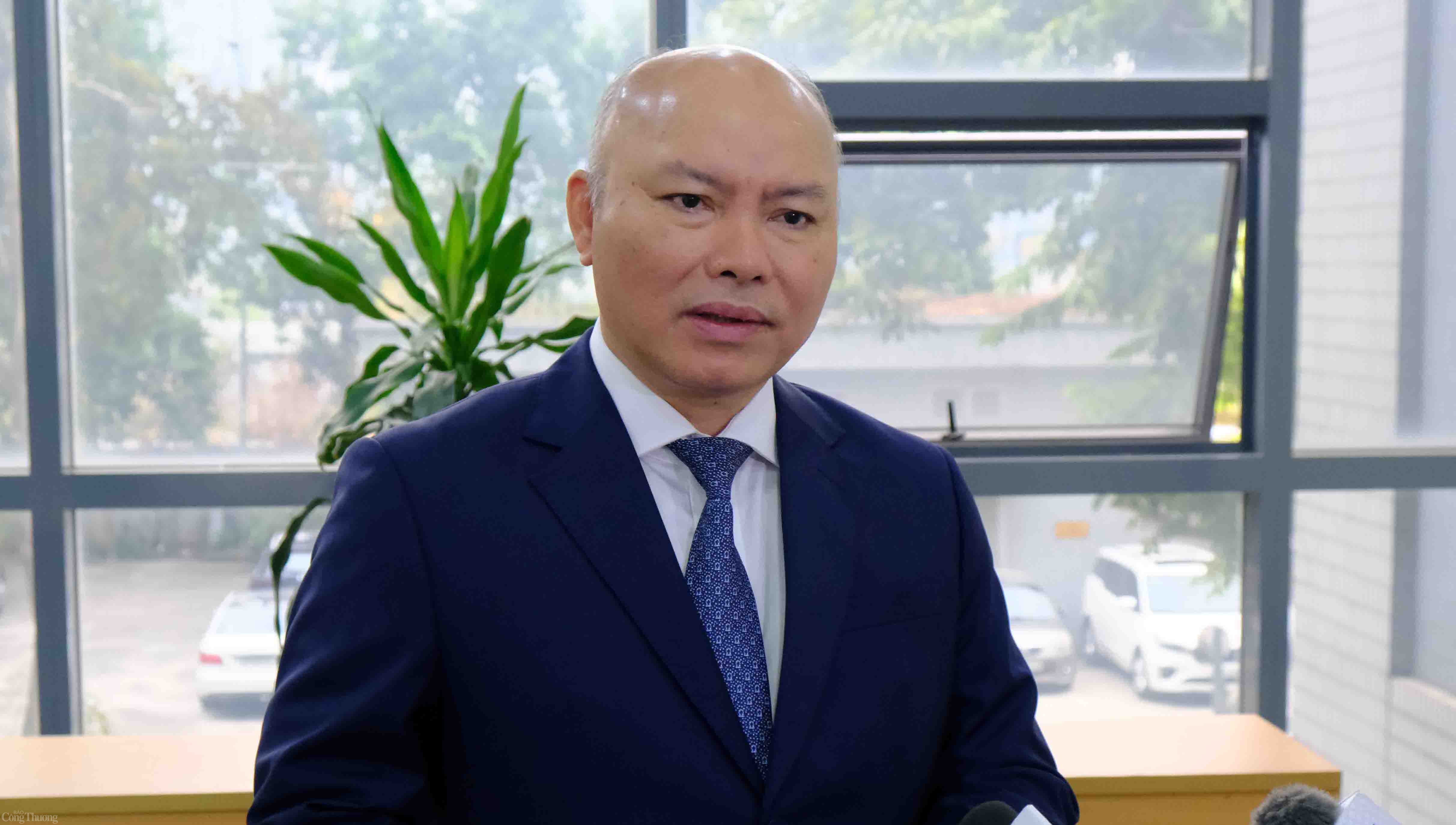 Tinh gọn bộ máy: Bộ Nội vụ thông tin về chế độ đối với cán bộ, công chức Tinh gọn bộ máy: Bộ Nội vụ thông tin về chế độ đối với cán bộ, công chức