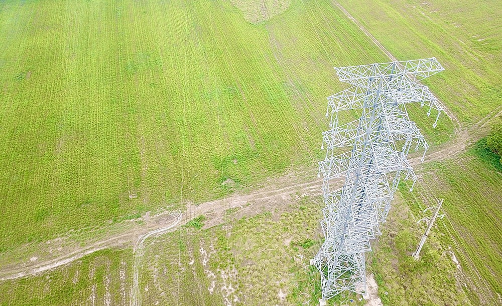 Đường dây 220kV Chơn Thành - Bến Cát đã được đóng điện thành công giúp tăng cường đảm bảo điện cho tỉnh Bình Dương Đường dây 220kV Chơn Thành - Bến Cát đã được đóng điện thành công giúp tăng cường đảm bảo điện cho tỉnh Bình Dương