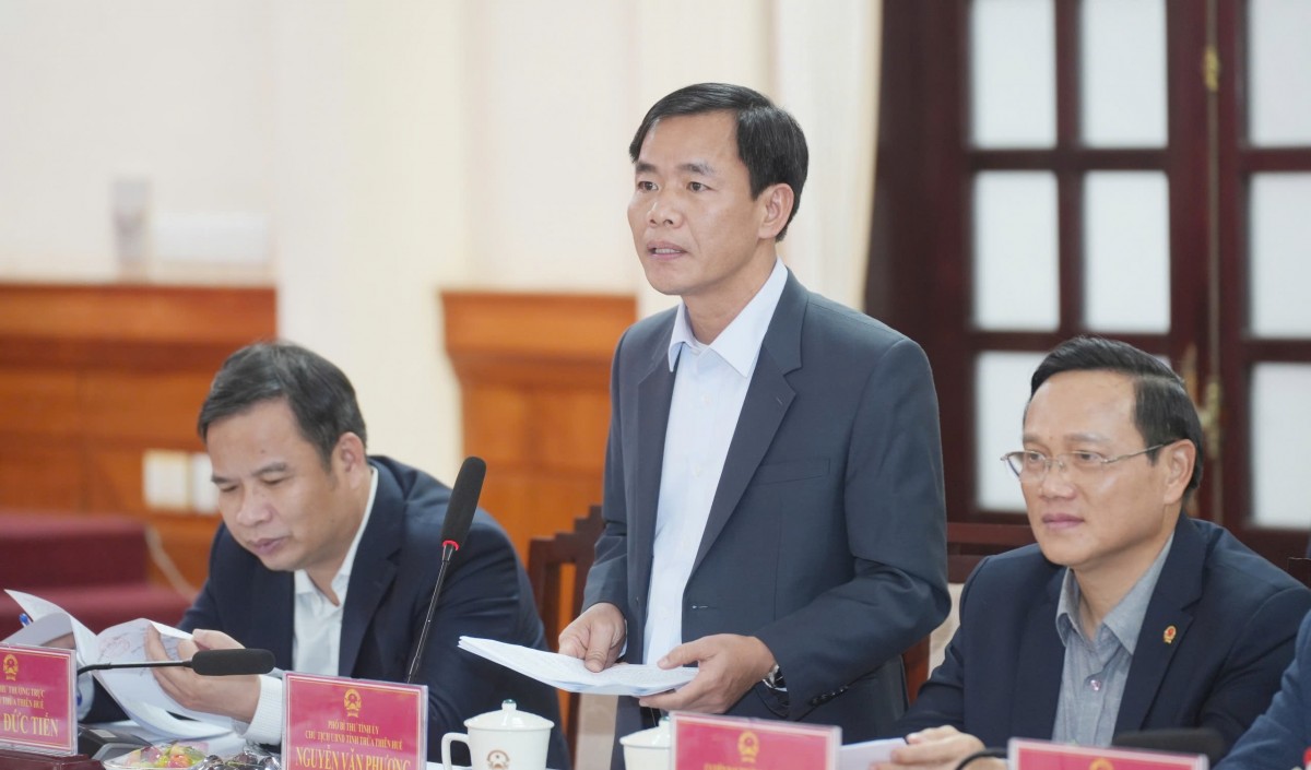 Chủ tịch Quốc hội làm việc với Tỉnh ủy Thừa Thiên Huế