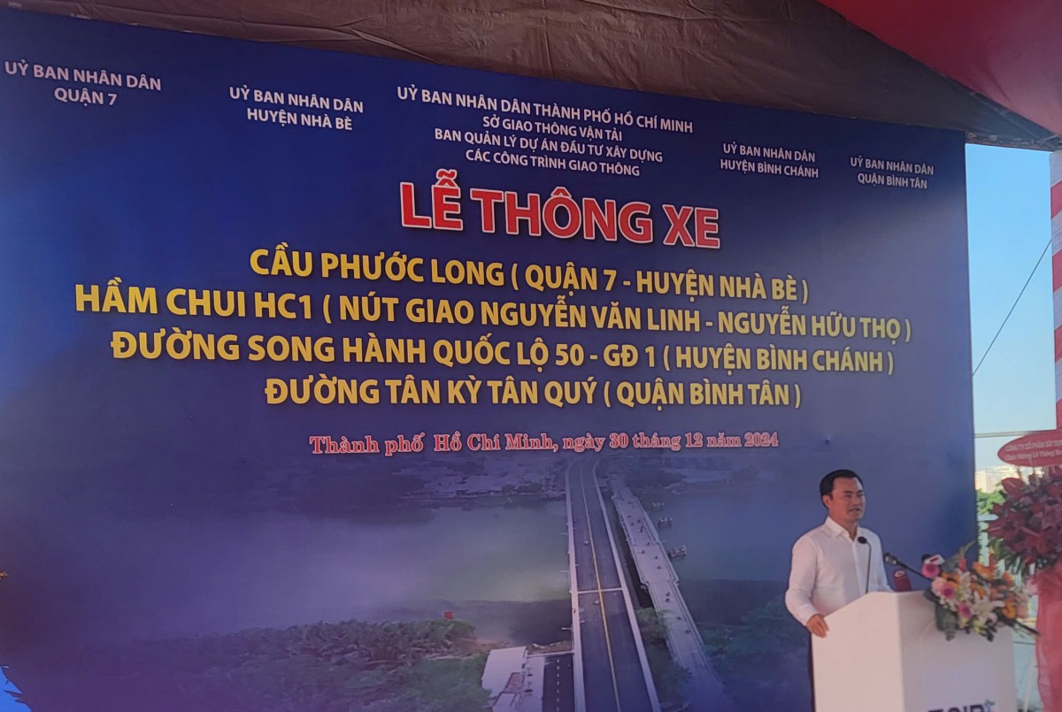 Ông Bùi Xuân Cường, Phó Chủ tịch UBND TP. Hồ Chí Minh phát biểu tại buổi lễ. Ông Bùi Xuân Cường, Phó Chủ tịch UBND TP. Hồ Chí Minh phát biểu tại buổi lễ.