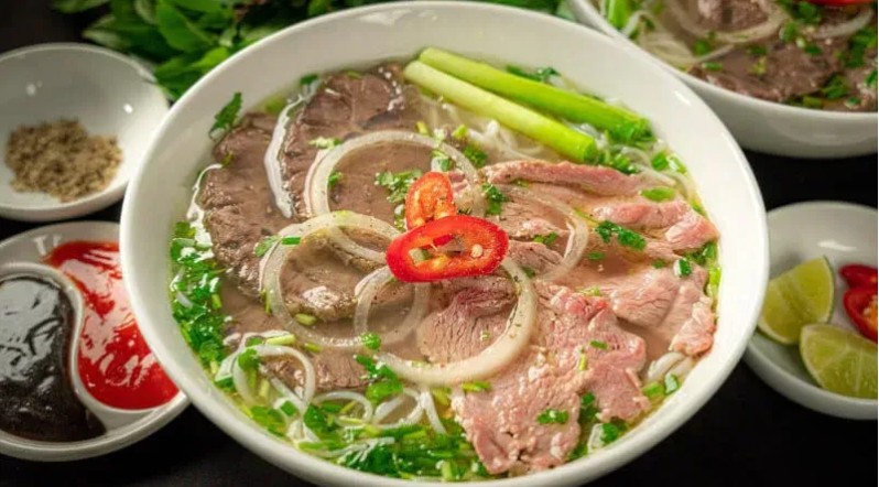 Phở bò Việt Nam được Atlas Taste bình chọn 100 món ăn ngon nhất thế giới 2024 Phở bò Việt Nam được Atlas Taste bình chọn 100 món ăn ngon nhất thế giới 2024