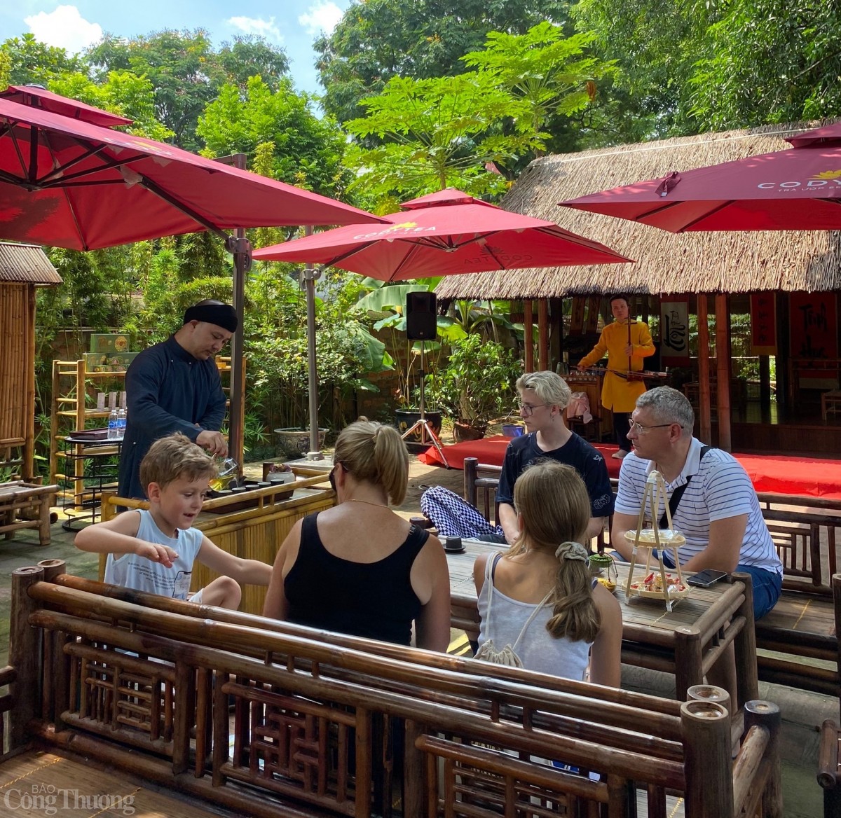 Gặp người dành ‘cả thanh xuân’ với văn hoá trà Việt - 3