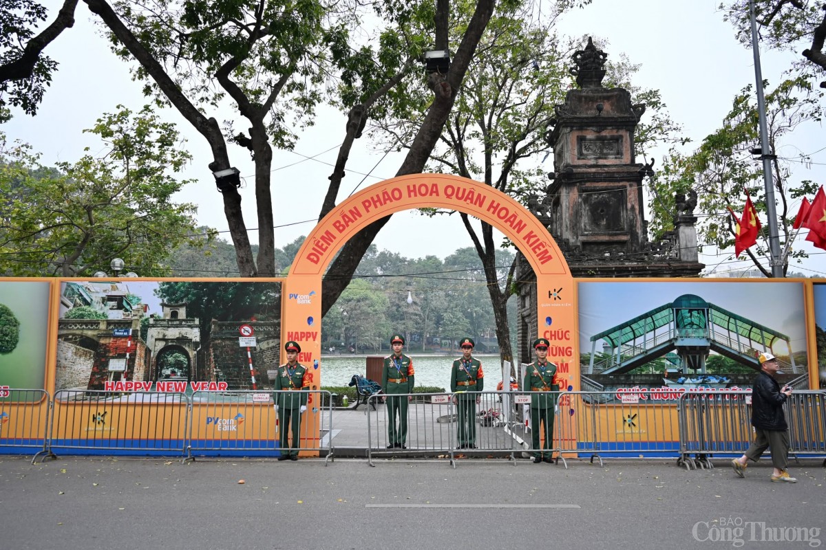 Hà Nội: Trận địa pháo hoa sẵn sàng đón Giao thừa 2025